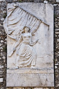 800px-Catherine_Segurane_monument_Nice